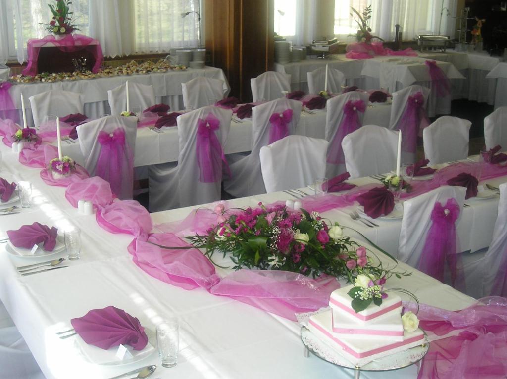 Hotel Slunce Havlíčkŭv Brod Ngoại thất bức ảnh